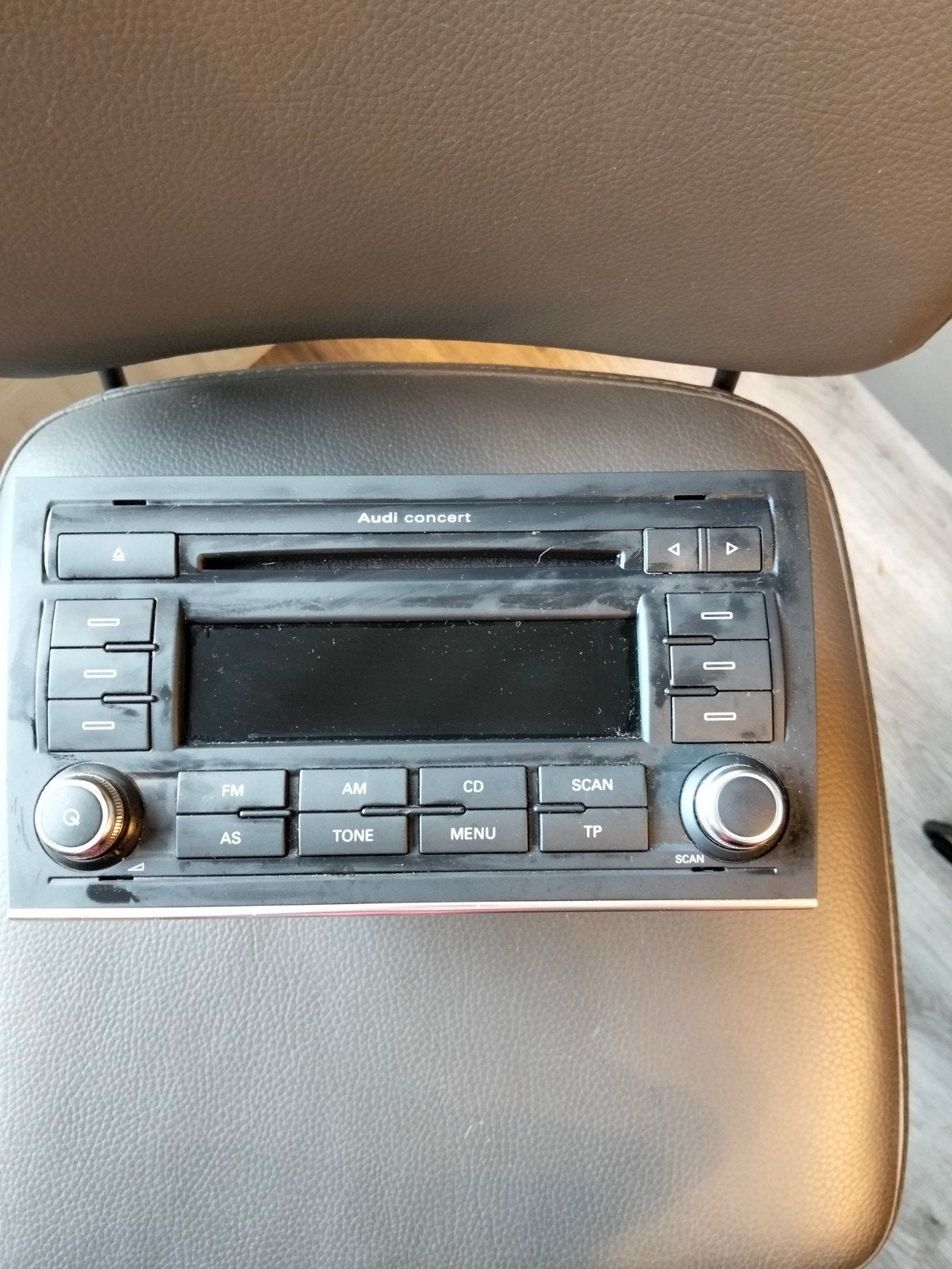 Audi a4 radio, Ophalen of Verzenden, Zo goed als nieuw