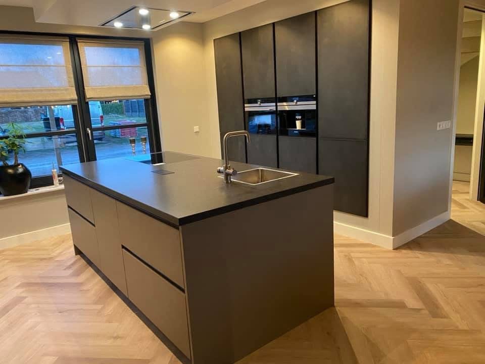 Keuken monteur met 25jaar ervaring, Huis en Inrichting, Keuken | Complete keukens, Ophalen of Verzenden, Nieuw, Overige typen