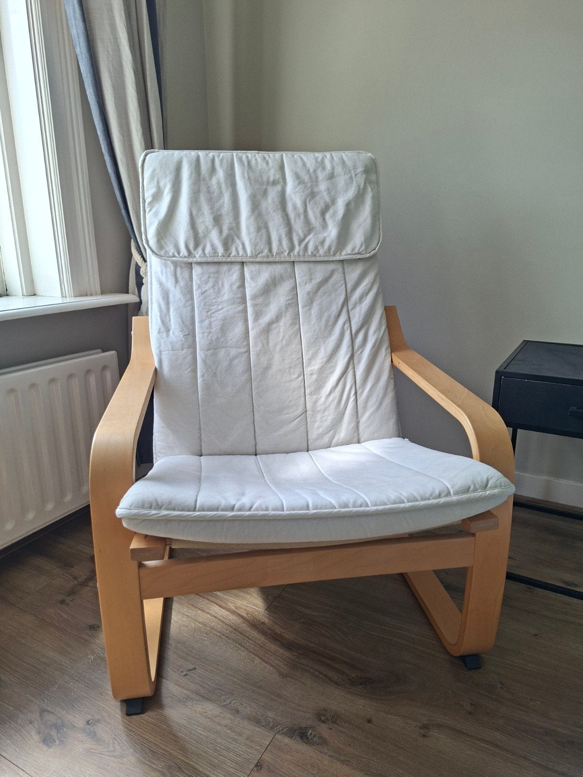 IKEA Poäng fauteuil met witte kussens, Ophalen