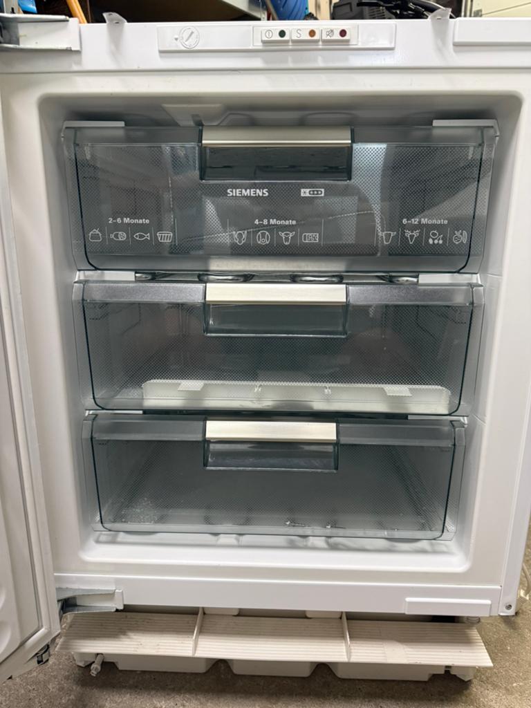 Siemens onderbouw vriezer GU15DA55, Ophalen, Minder dan 85 cm, Minder dan 60 cm, Zo goed als nieuw