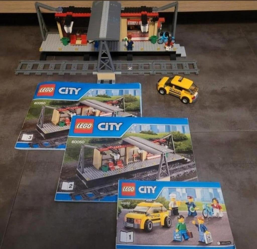 Lego City 60050 Treinstation Compleet, Kinderen en Baby's, Speelgoed | Duplo en Lego, City, Lego, Ophalen of Verzenden, Zo goed als nieuw