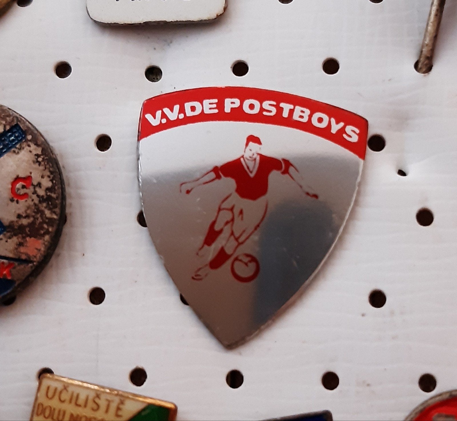 Speldje VV Postboys, Ophalen of Verzenden, Nieuw, Sport, Speldje of Pin