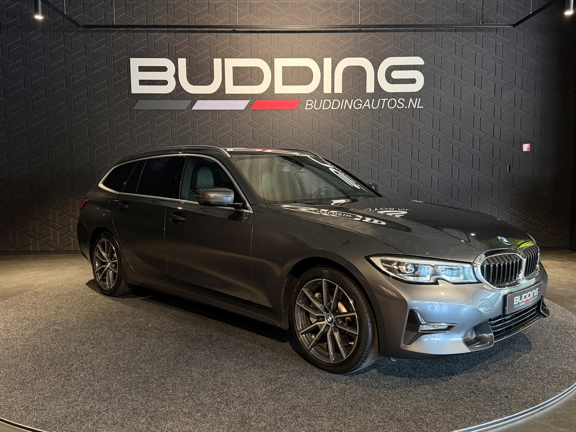 BMW 3 Serie Touring 330e | Keyless | Trekhaak | (bj 2020), Auto's, 1998 cc, Achterwielaandrijving, Gebruikt, 4 cilinders