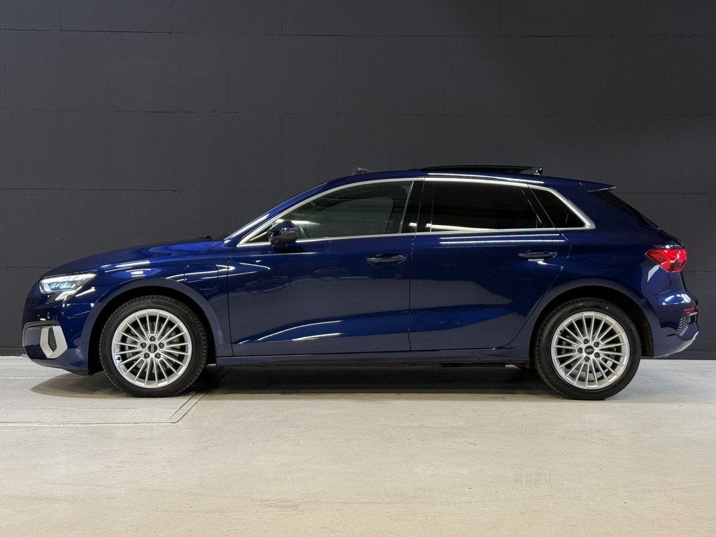 Audi A3 Sportback 40 TFSI e Advanced edition | Panoramadak |, Stof, Gebruikt, 4 cilinders, Blauw