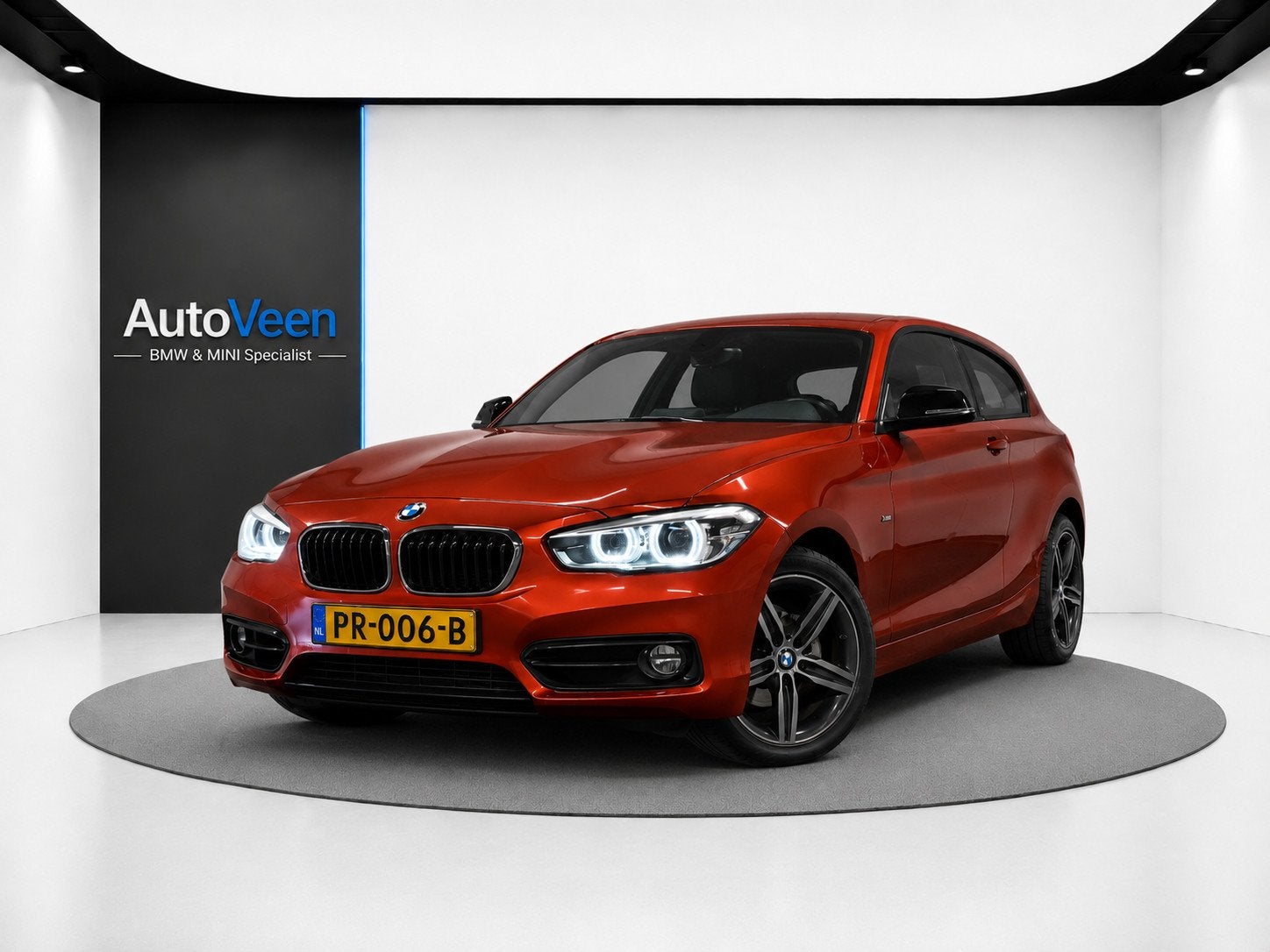 BMW 1-serie 118i Executive (M-SPORT, NAVI, CRUISE, PARKEERSE, Auto's, Gebruikt, Euro 6, Overige kleuren, 1290 kg