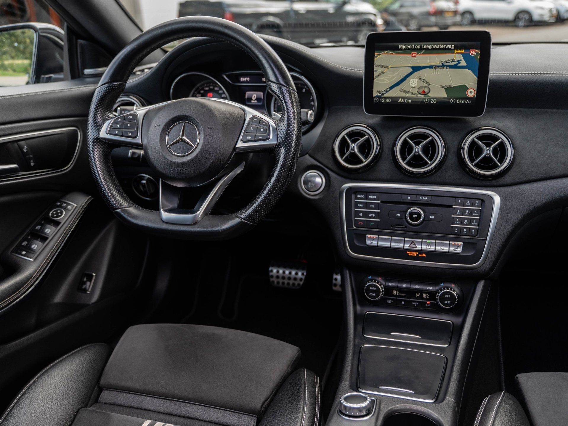 Mercedes-Benz CLA 220 4MATIC 220 | AUTOMAAT | PANORAMADAK |, Auto's, Automaat, 15 km/l, Gebruikt, 4 cilinders