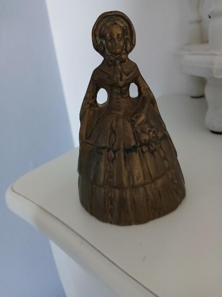 Tafelbel koperen dame, Antiek en Kunst, Ophalen of Verzenden, Koper