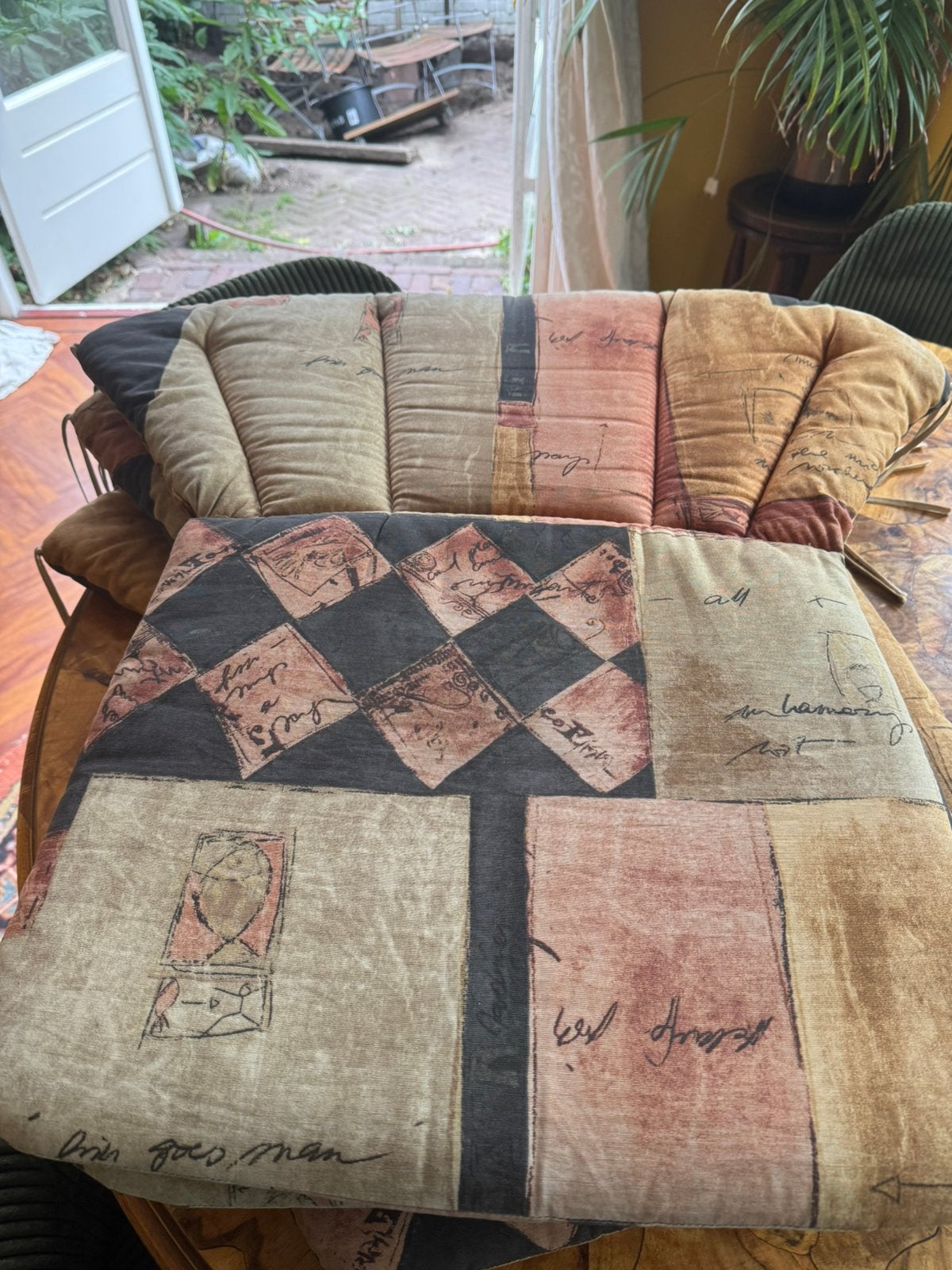 Tuinkussens oker/oranje/zwart gebruikt, Tuin en Terras, Tuinmeubel-accessoires, Ophalen, Gebruikt