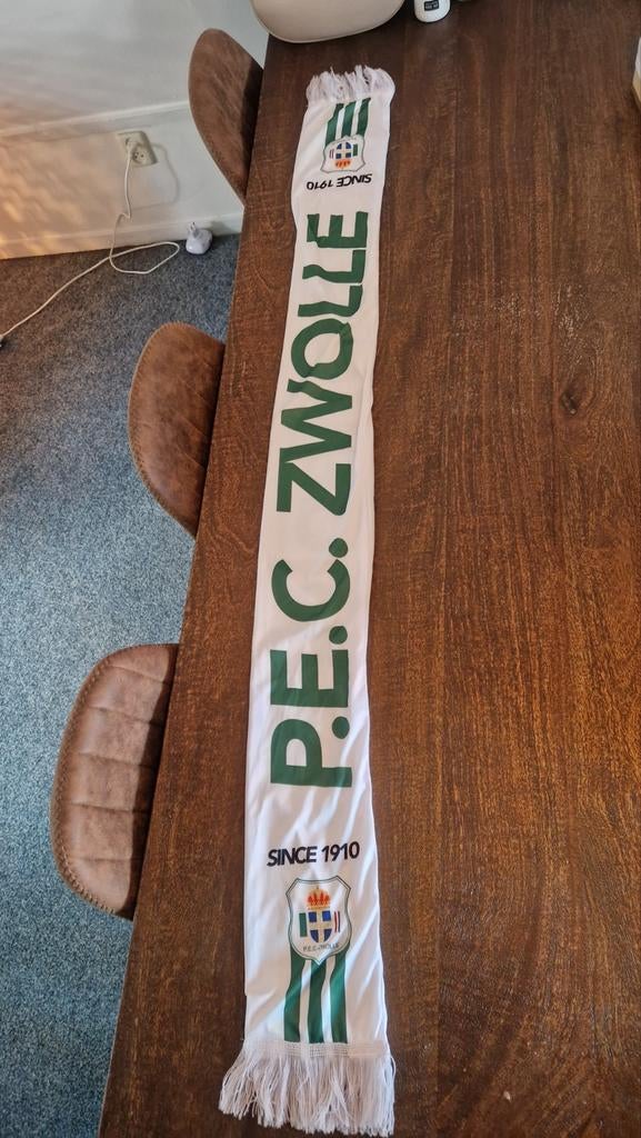 PEC Zwolle Sjaal - 115 Jaar Jubileum Collectorsitem, Ophalen of Verzenden, Nieuw, Overige binnenlandse clubs, Vaantje of Sjaal