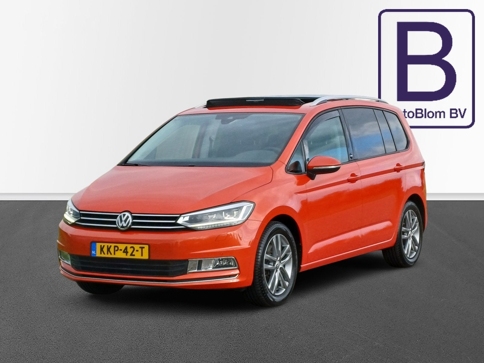 Volkswagen Touran 1.4 TSI Highline SOUND /schitterende kleur, Gebruikt, Euro 6, 150 pk, 1500 kg