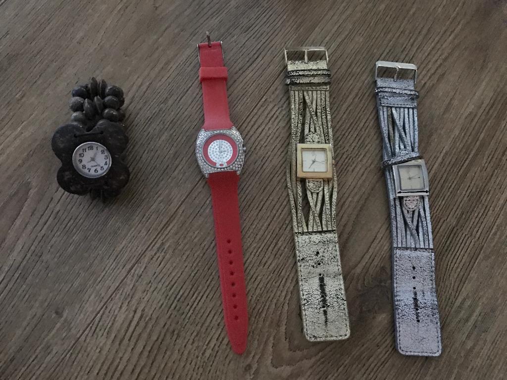 Diverse horloges, Ophalen, Zo goed als nieuw, Overige merken