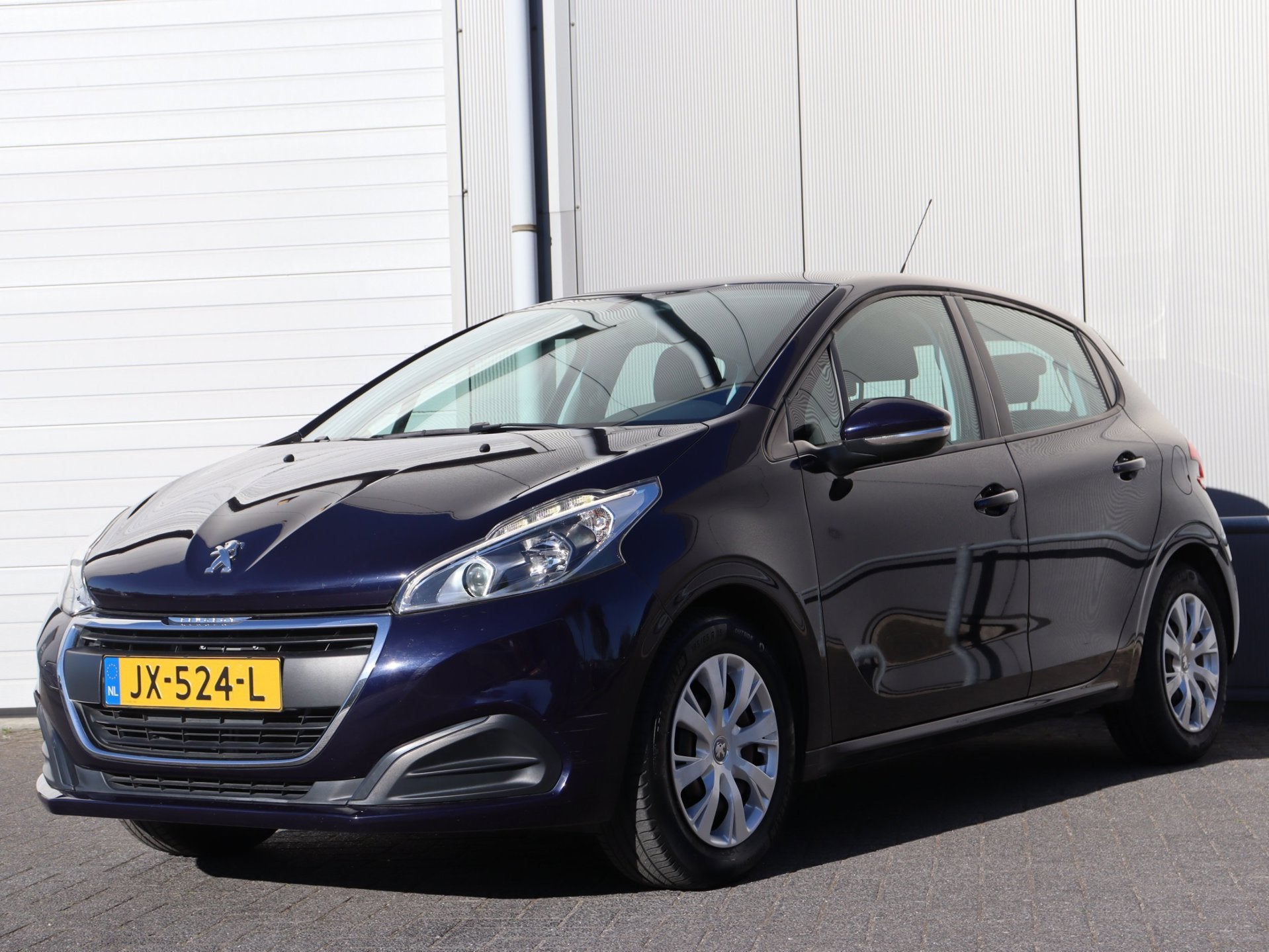 Foto 7 van Peugeot 208 1.2 PureTech Active airco navi org NL
