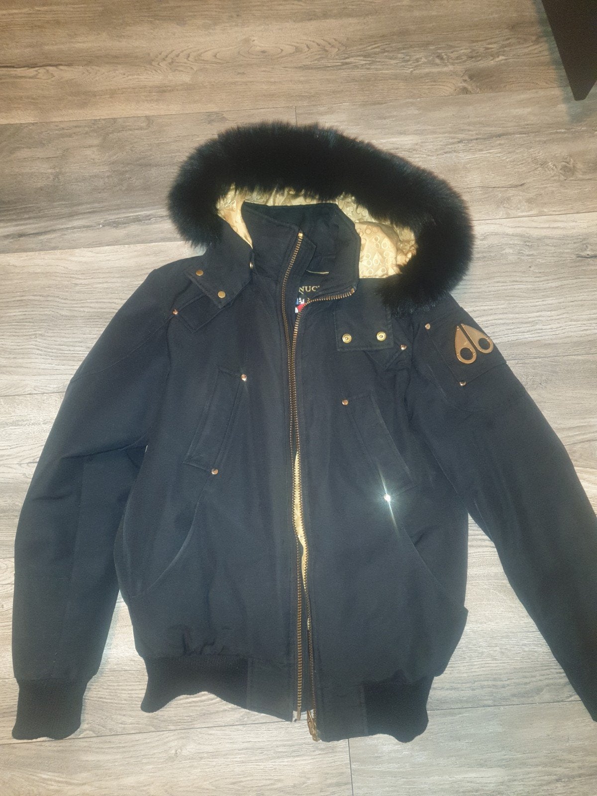 Moose Knuckles Bomber Zwart Goud Exclusief origineel, Ophalen of Verzenden, Zo goed als nieuw, Zwart