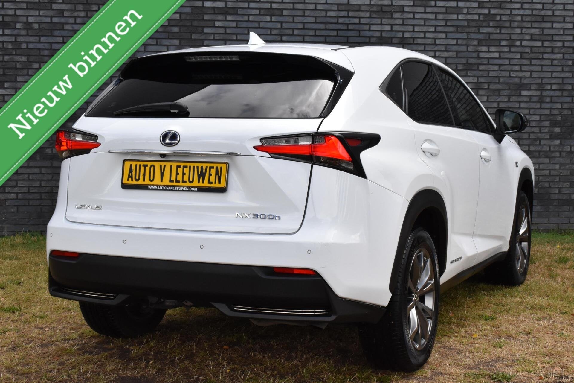 Lexus NX 300h AWD F F SPORT 360º MARK LEVINSON/PANORAMADAK/, Auto's, Lexus, Automaat, Gebruikt, Euro 6, Met garantie (alle)