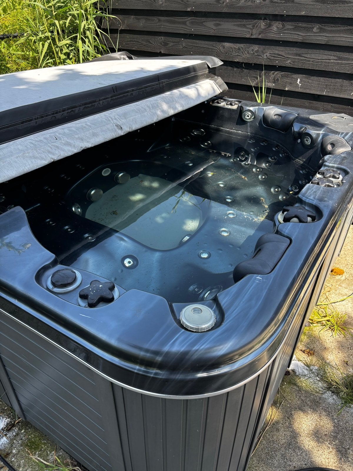 Jacuzzi - Opknapper met nieuwe pomp, Ophalen, Gebruikt, Pomp, Vast