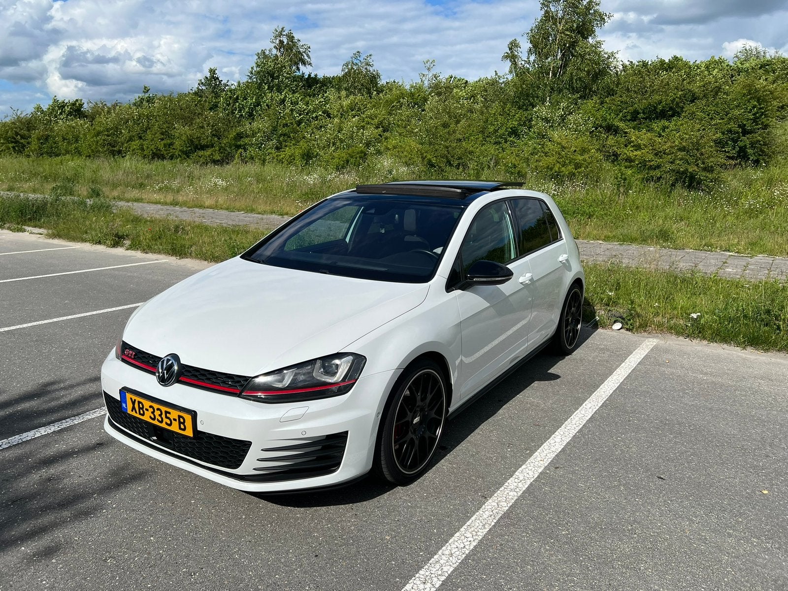 Volkswagen Golf 7 gti performance |keyless | pano | trekhaak, Open dak, Zwart, 4 cilinders, 1984 cc