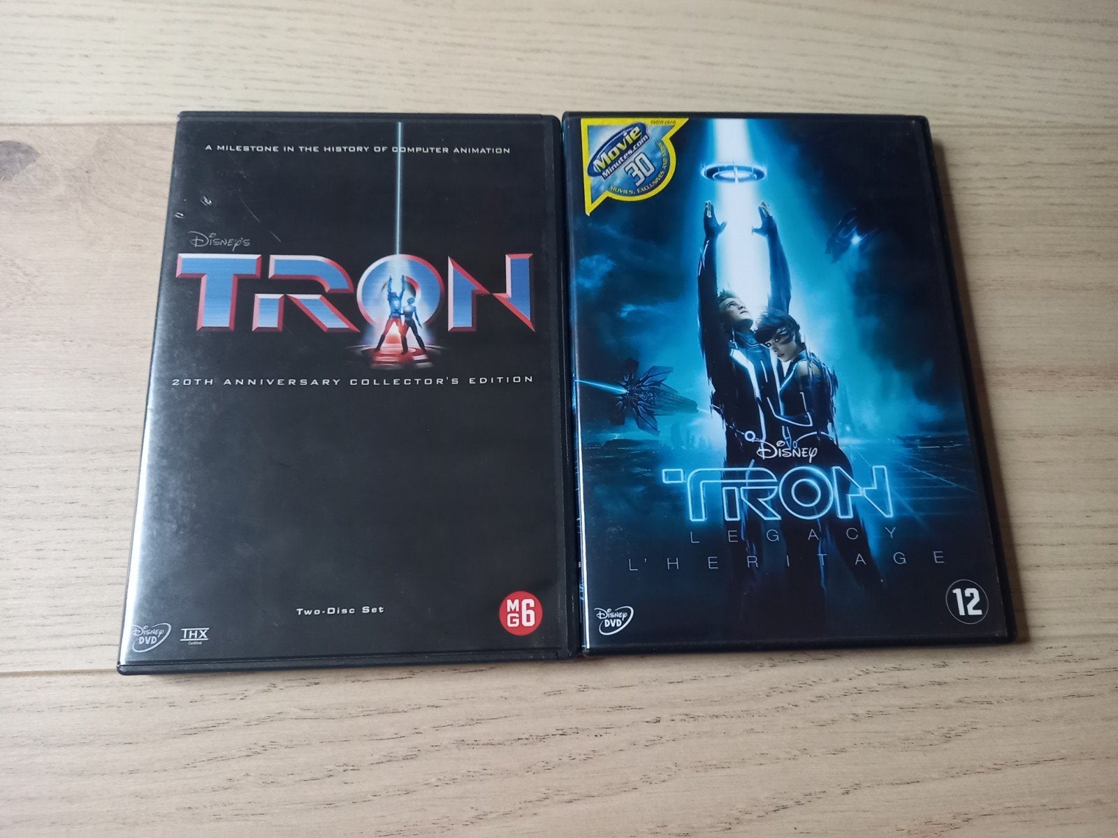Walt Disney Tron + Tron Legacy origineel, Alle leeftijden, Ophalen of Verzenden, Zo goed als nieuw