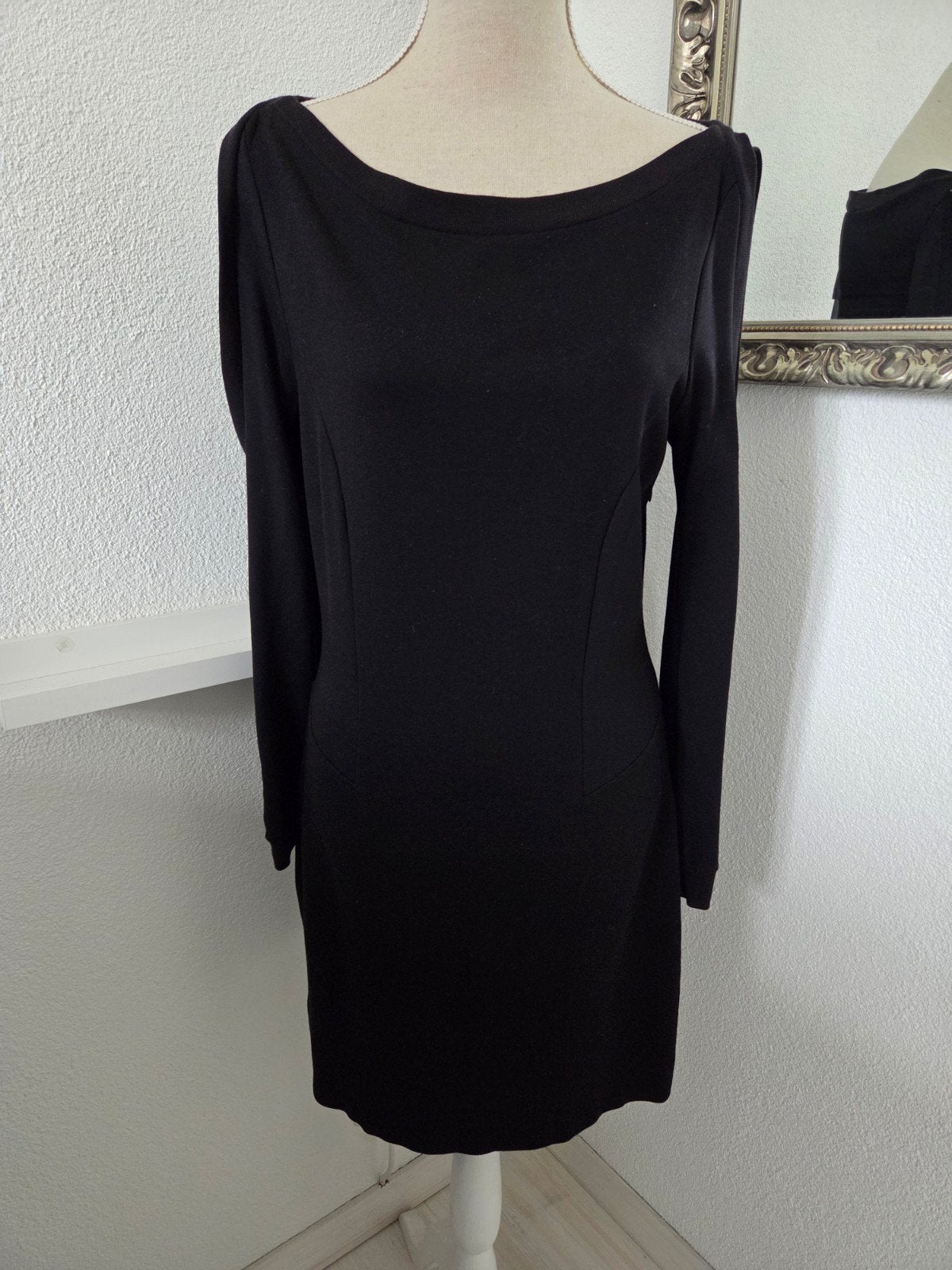 AllSaints jurk - open bovenarm, Maat 38/40 (M), Ophalen of Verzenden, Zo goed als nieuw, Knielengte