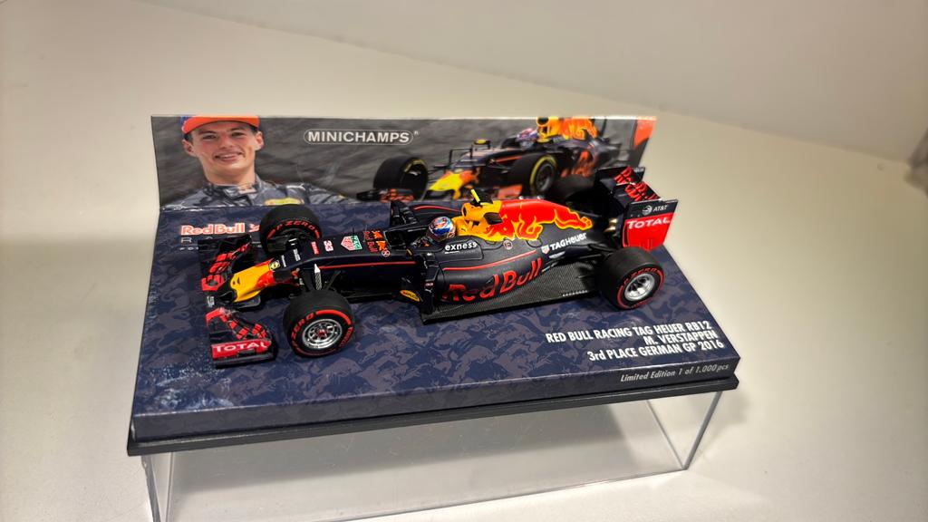 F1 red bull rb12 m.verstappen 2016 minichamps 1.43, Auto, Ophalen of Verzenden, MiniChamps, A