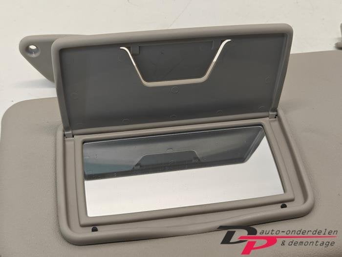 Zonneklep van een Mitsubishi Space Star, Auto-onderdelen, Gebruikt, -, -, Ophalen of Verzenden