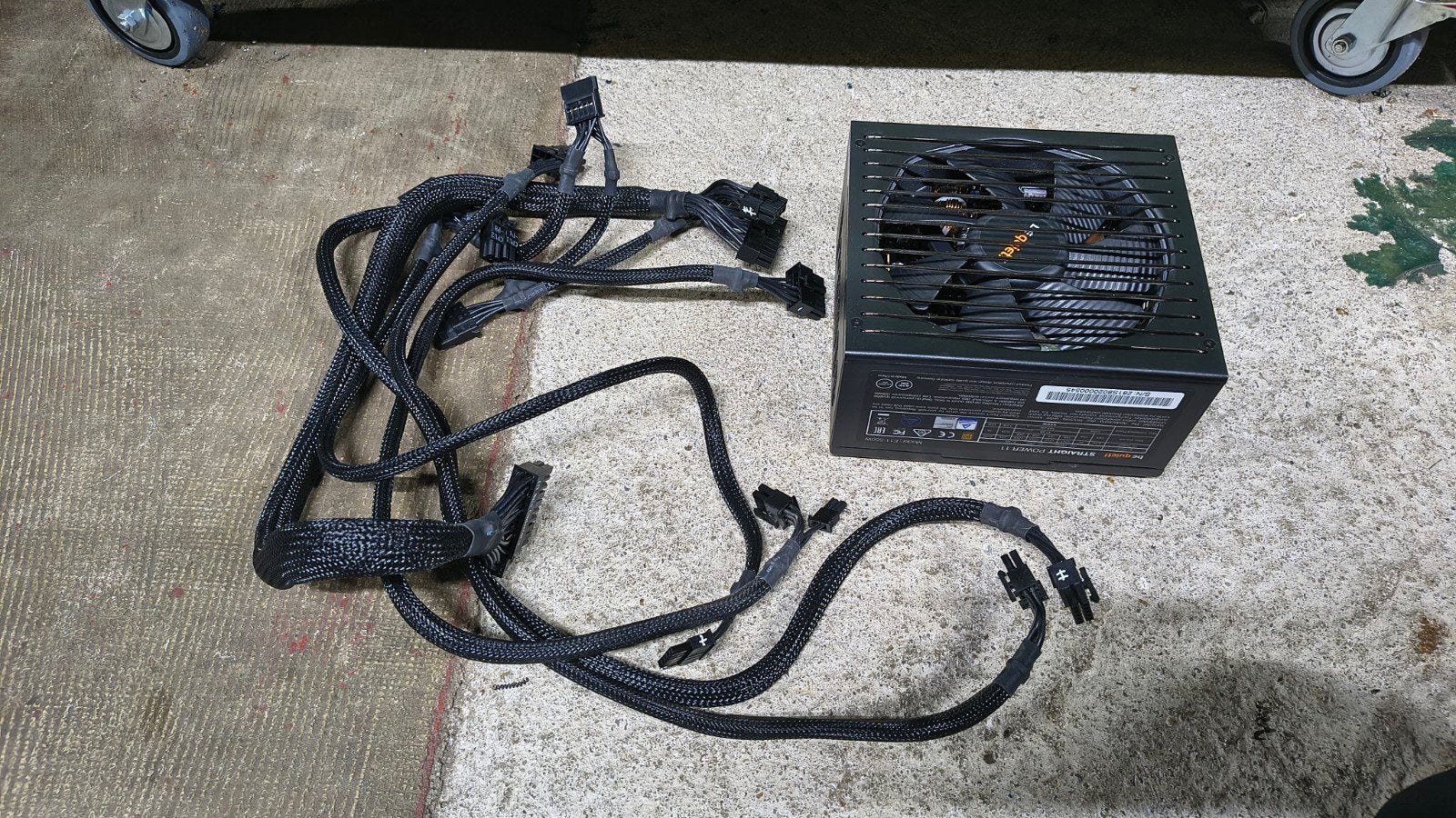 Be Quiet! Straight Power 11 550W voeding defect, Computers en Software, Info@bequiet.com, Ophalen of Verzenden, Wilhelm Bergner Strasse 11c, Glinde, Duitsland