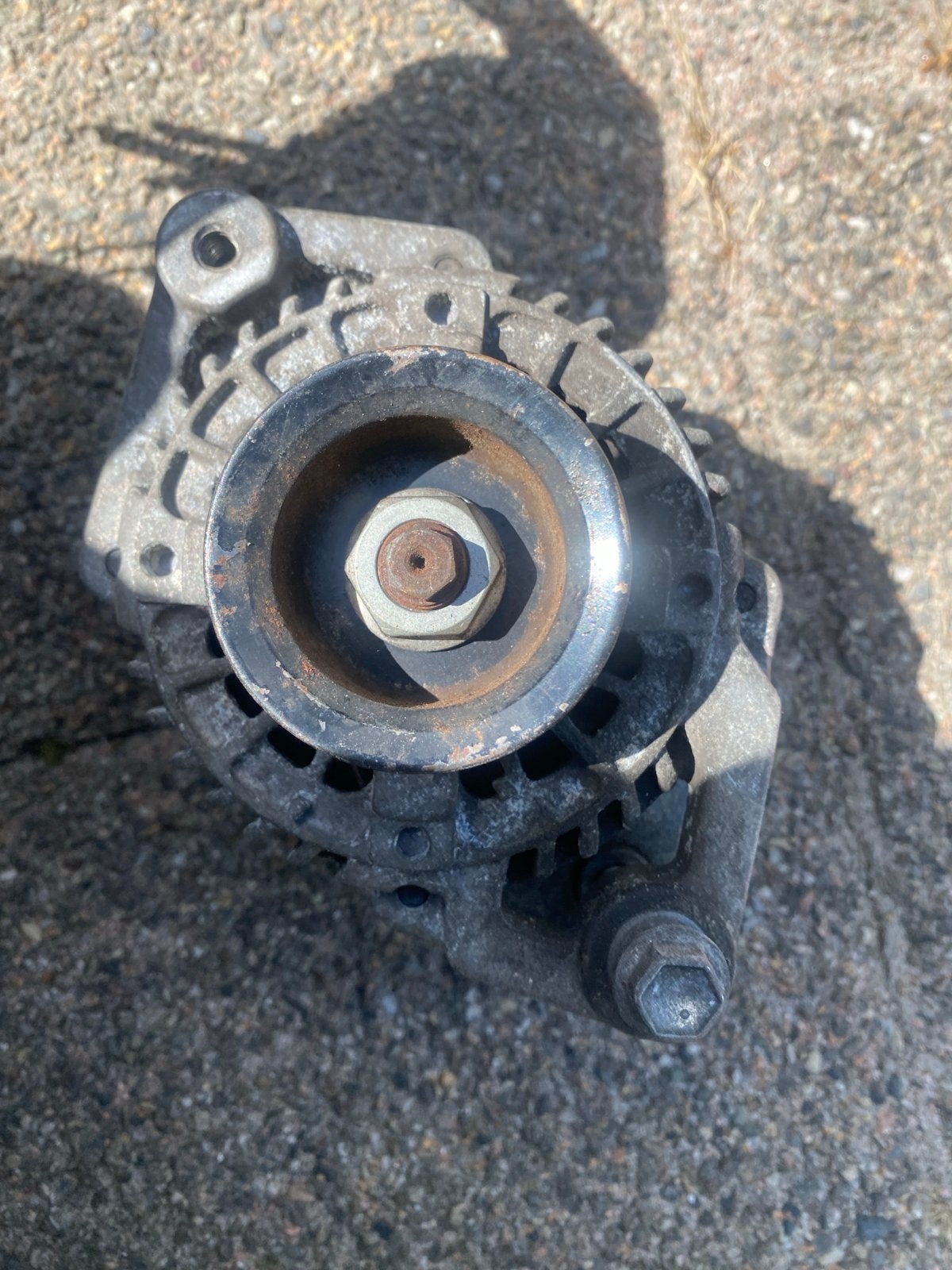 Gebruikte dynamo Denso 12V, Auto-onderdelen, Ophalen of Verzenden, Gebruikt, Universele onderdelen