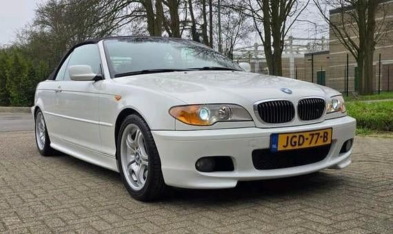 Facelift BMW 330ci cabrio aut.  2004 e46 Wit 330 cabriolet, Automaat, Achterwielaandrijving, Cabriolet, 4 stoelen
