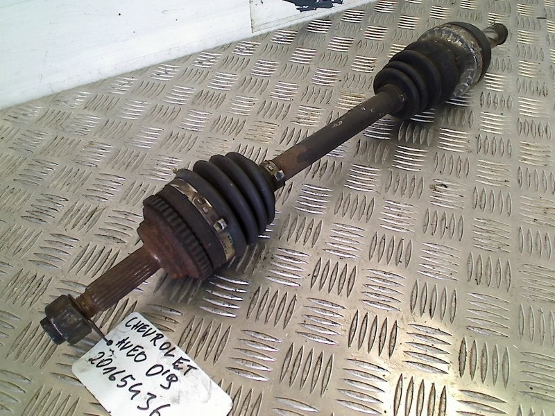 Aandrijfas Links Voor Daewoo / Chevrolet Aveo (250) 2009, Gebruikt, Daewoo, General Motors Germany GmbH, Chevrolet.europe@gm.com