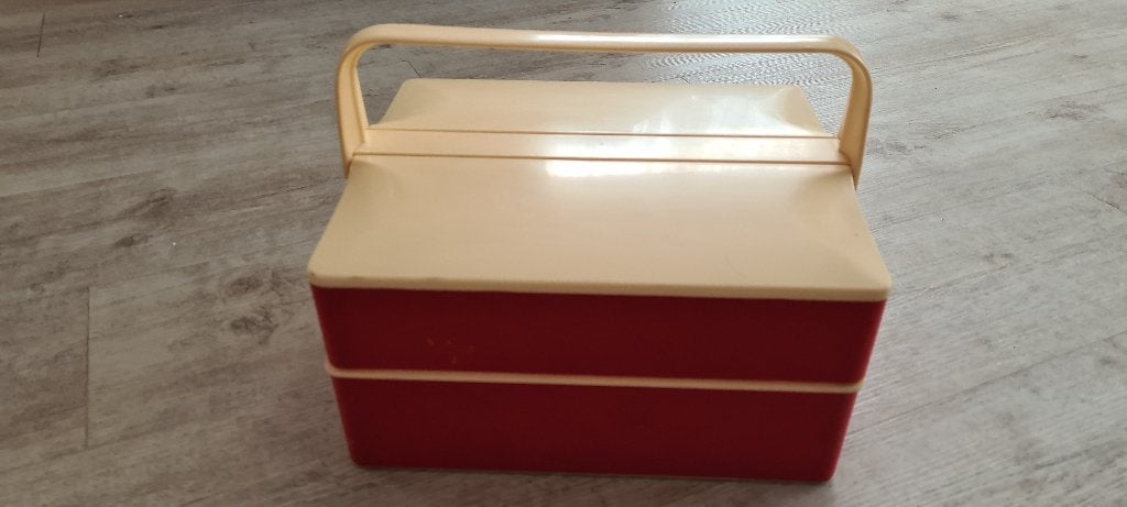 Vintage naaibox, Ophalen, Zo goed als nieuw