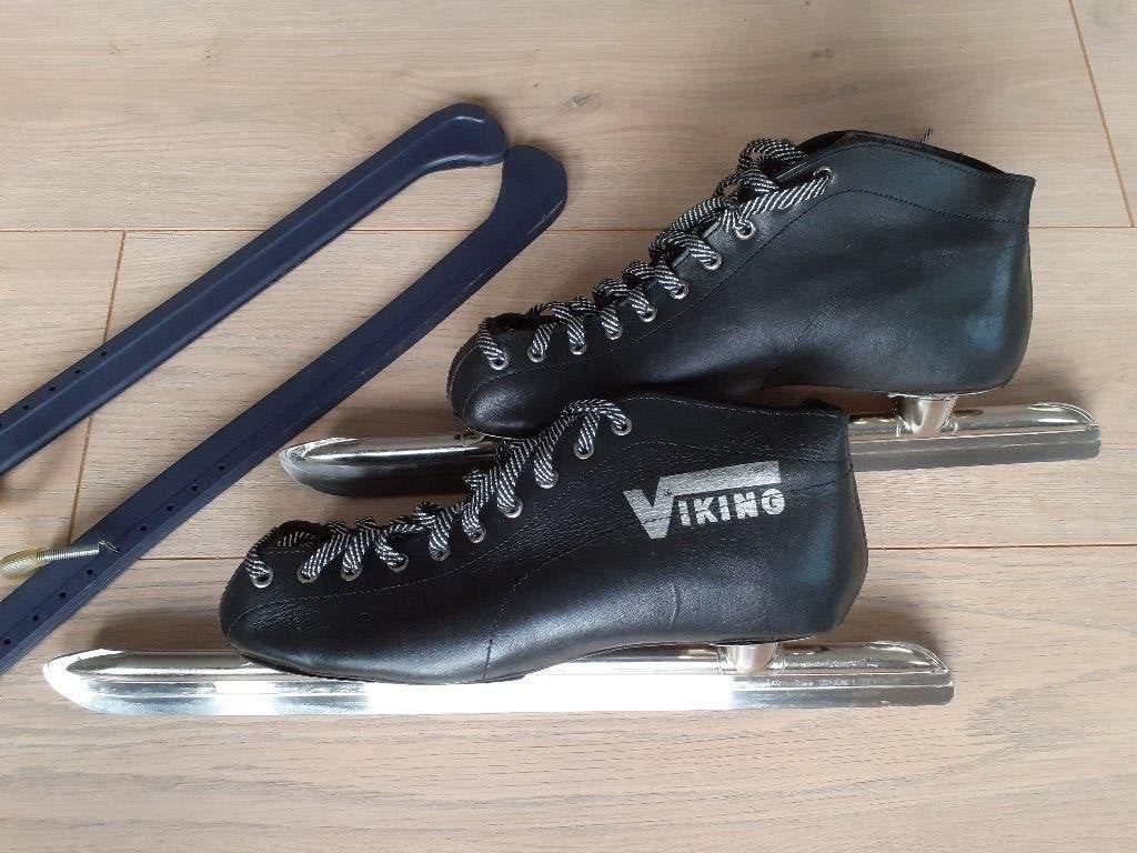 Lage geslepen Viking schaatsen maat 42 zgan, Sport en Fitness, Viking, Ophalen of Verzenden, Zo goed als nieuw, Noren