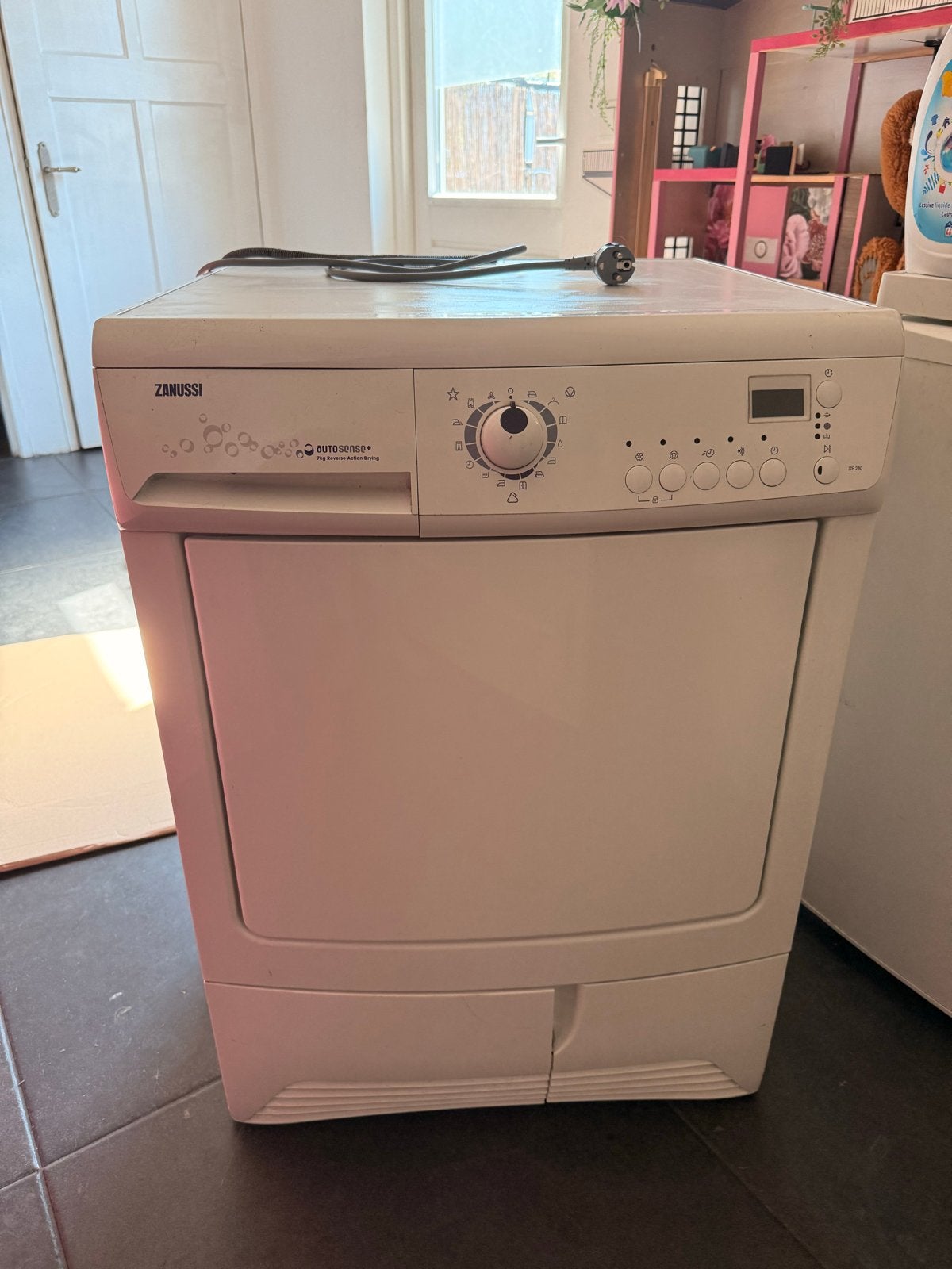 Zanussi Autosense+ 7kg Wasdroger, 6 tot 8 kg, Gebruikt, Luchtafvoer, Ophalen of Verzenden