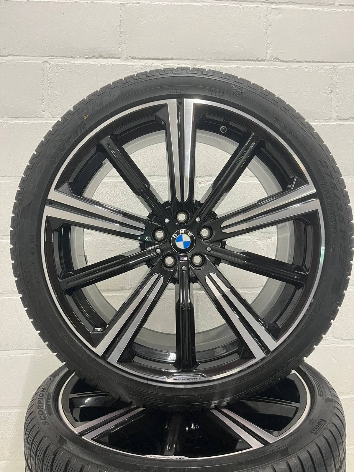 22 INCH BMW 749M PERFORMANCE ORIGINEEL X5 G05 X6 G06 WINTER, Ophalen, 275 mm, Banden en Velgen, Overige maten