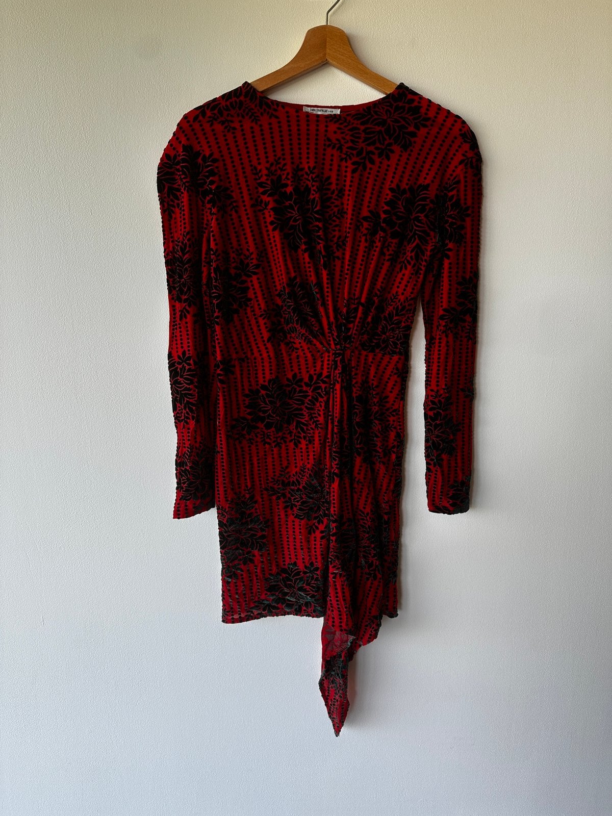 Zomerjurk Zara fluwelen accenten, Ophalen of Verzenden, Zo goed als nieuw, Maat 36 (S), Boven de knie