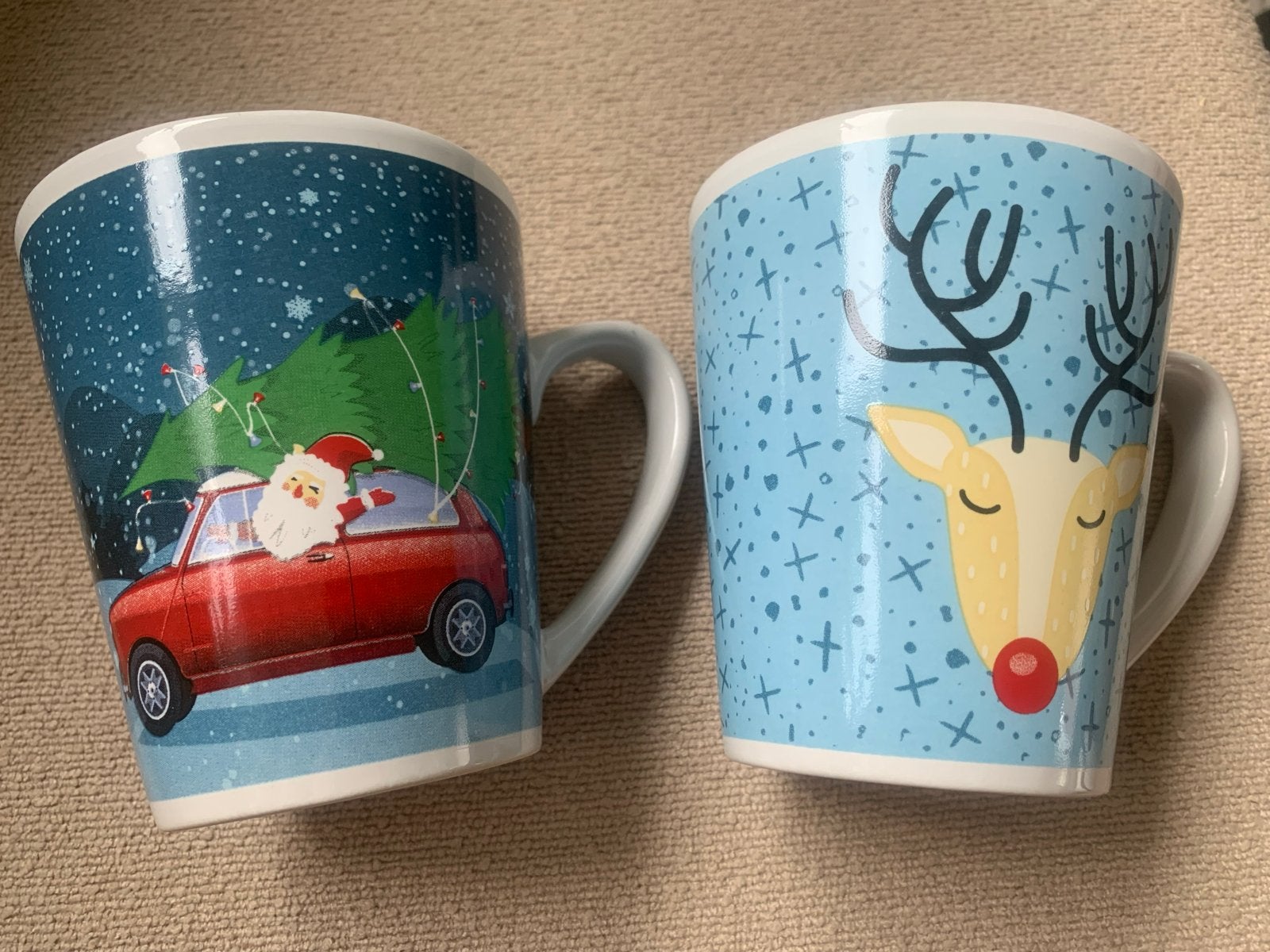 Set van 2 Kerstmokken: Kerstman en Rendier, Diversen, Ophalen of Verzenden, Nieuw