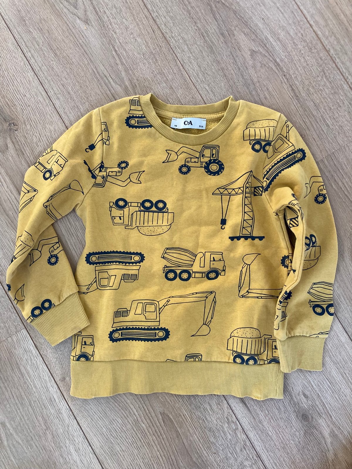 Trui met trekker maat 110, Ophalen of Verzenden, Gebruikt, Trui of Vest