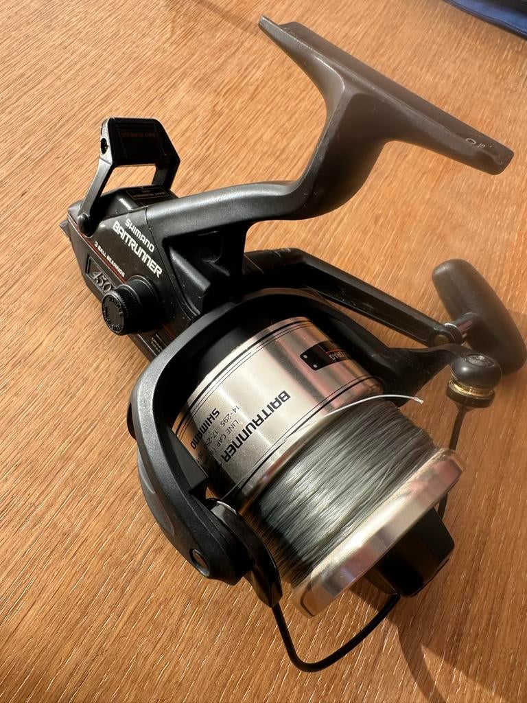 Shimano Baitrunner 4500B Vismolen, Ophalen of Verzenden, Gebruikt, Molen