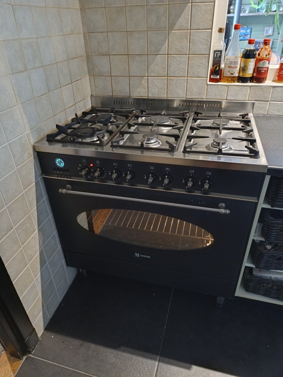 M-System 6-pits gasfornuis met grote oven – wokbrander, Ophalen, Gebruikt, 60 cm of meer, Gas