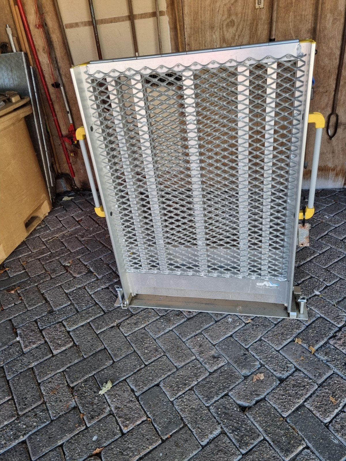 oprijplaat ITALY AUTOLIFT 125cm rechtop 228cm uitgeklapt., Ophalen