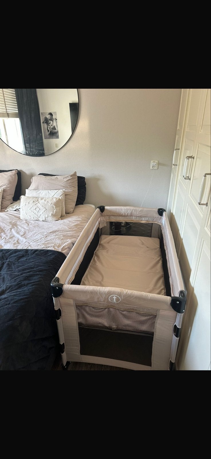 Camping bedje incl matras, Kinderen en Baby's, Babywiegjes en Ledikanten, Ophalen, Zo goed als nieuw, Reisbedje