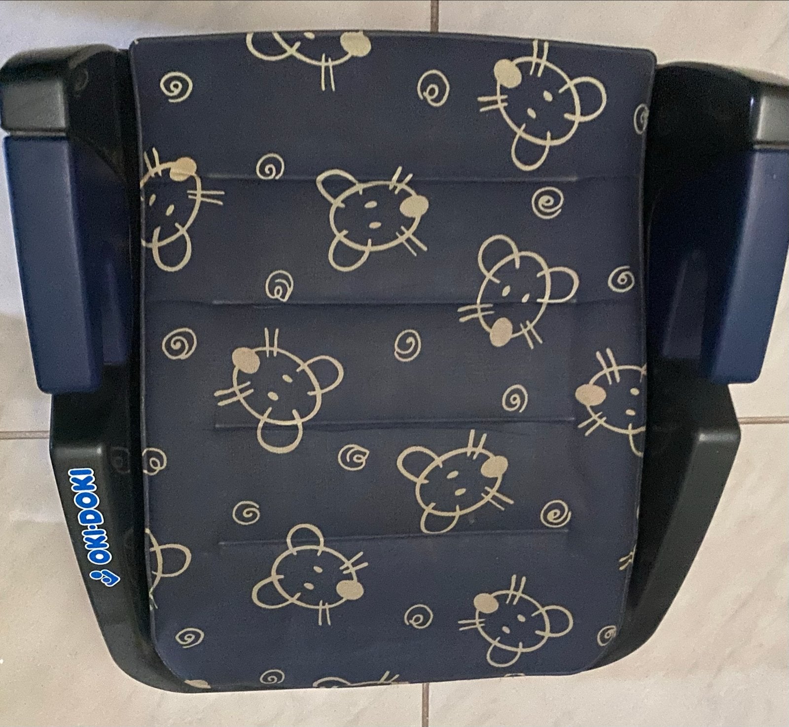 Maxi-Cosi Oki-Doki zitverhoger met leuke print, Kinderen en Baby's, 15 t/m 36 kg, Ophalen of Verzenden, Maxi-Cosi, Gebruikt