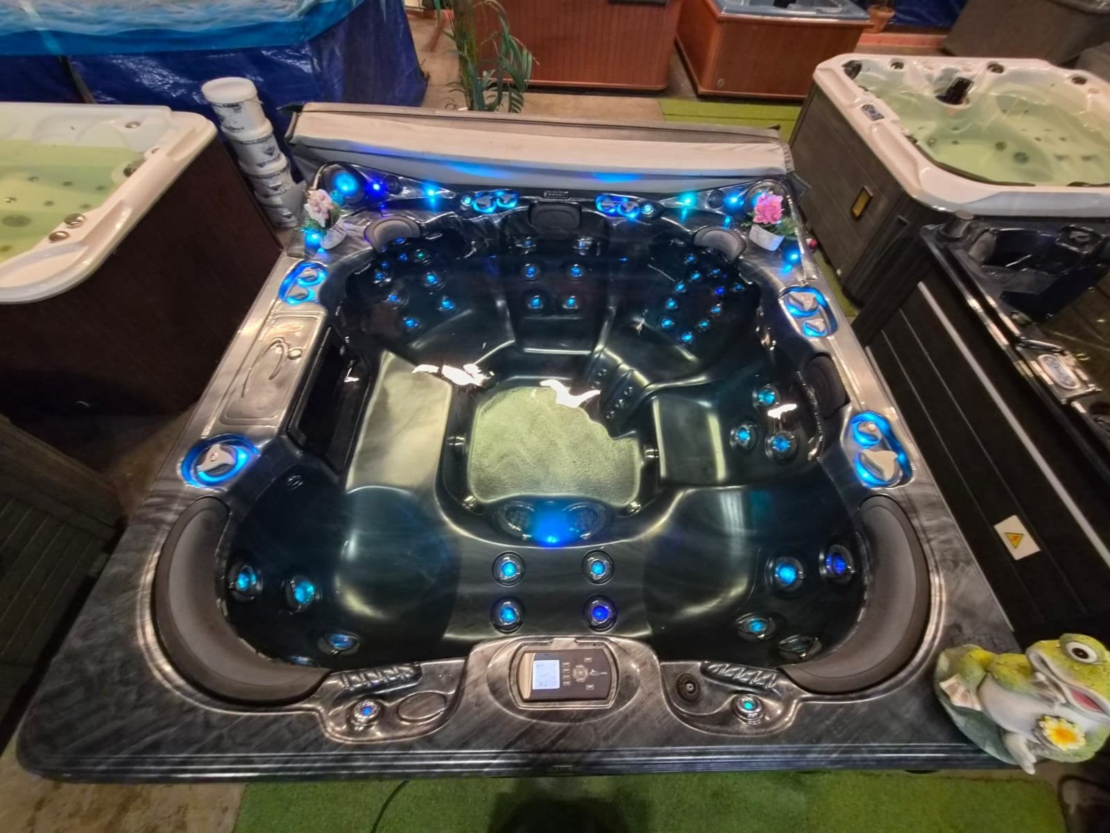 DYNASTIE JACUZZI ‼️ NU VOOR 5750 euro ‼️7 PERS 2.30x2.30, Ophalen of Verzenden