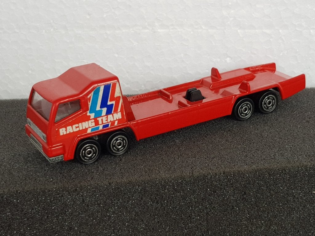 Majorette transporteur 329 370 uit de jaren '80, Ophalen of Verzenden, Zo goed als nieuw, Bus of Vrachtwagen