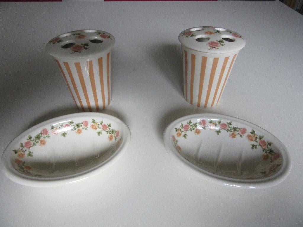 BurleighWare -Fiorente-2 x Zeepbakje en Tandenborstel-houder, Antiek en Kunst, Ophalen of Verzenden
