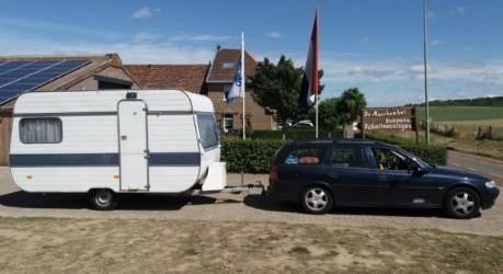 Vintage Retro Caravan    ADRIA 390 Q, Treinzit, Dwarsbed, Particulier, Adria