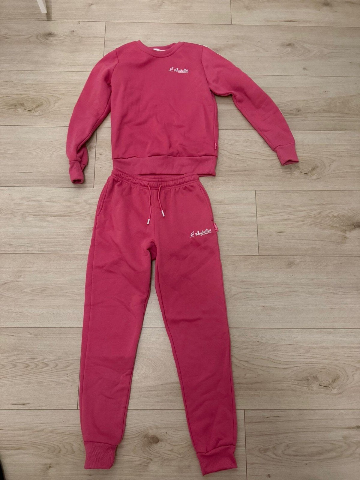 Roze Australian Homewear Trainingspak - Maat S, Australian Homewear, Ophalen of Verzenden, Zo goed als nieuw