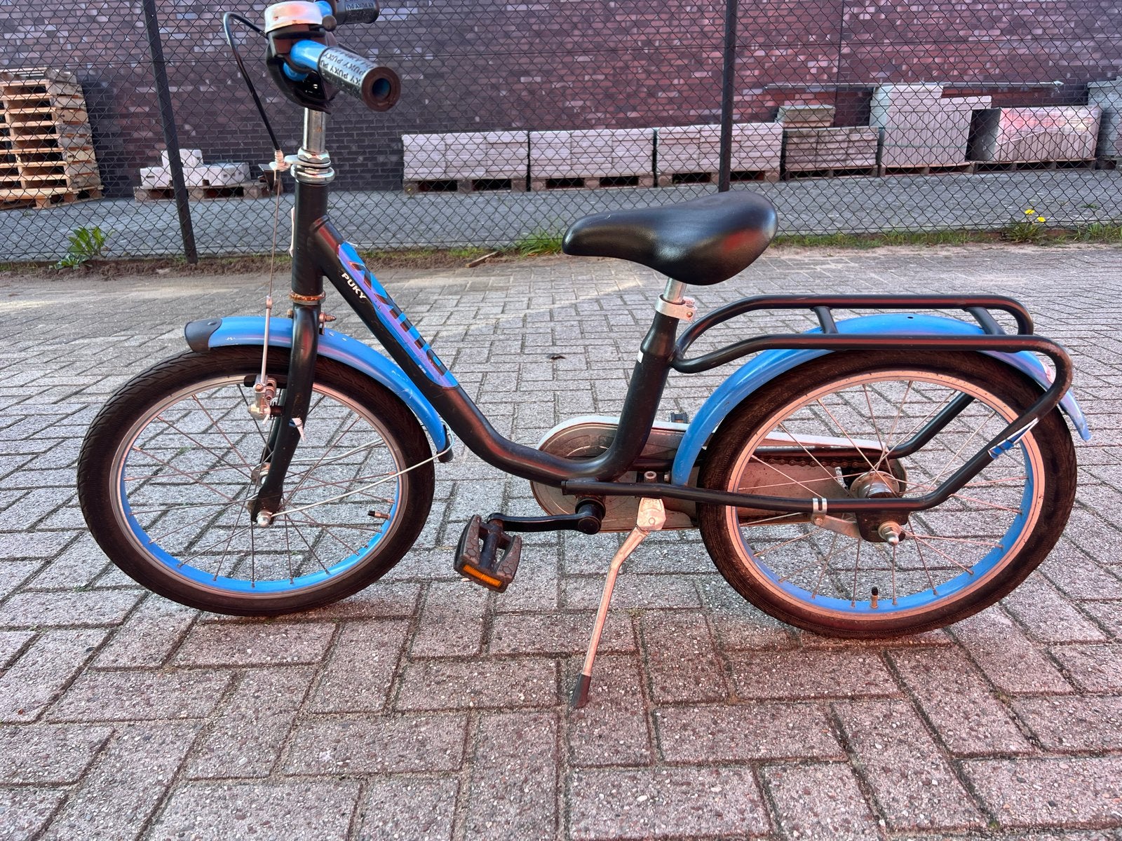 Puky Z8 Edition Kinderfiets - Antraciet/Blauw, Ophalen, Gebruikt, Terugtraprem, 16 tot 20 inch
