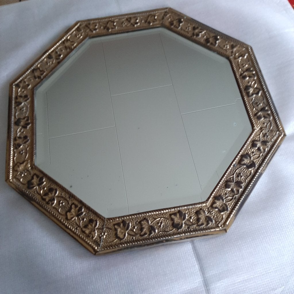 achtkantige spiegel hout met koperbeslag vintage, Ophalen, Minder dan 50 cm, Gebruikt, Minder dan 100 cm