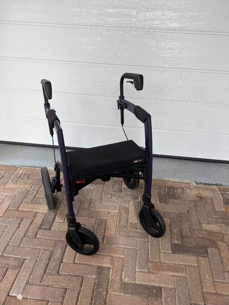 Rollator annex rolstoel merk Rollz, Ophalen, Inklapbaar, Zo goed als nieuw, Duwrolstoel