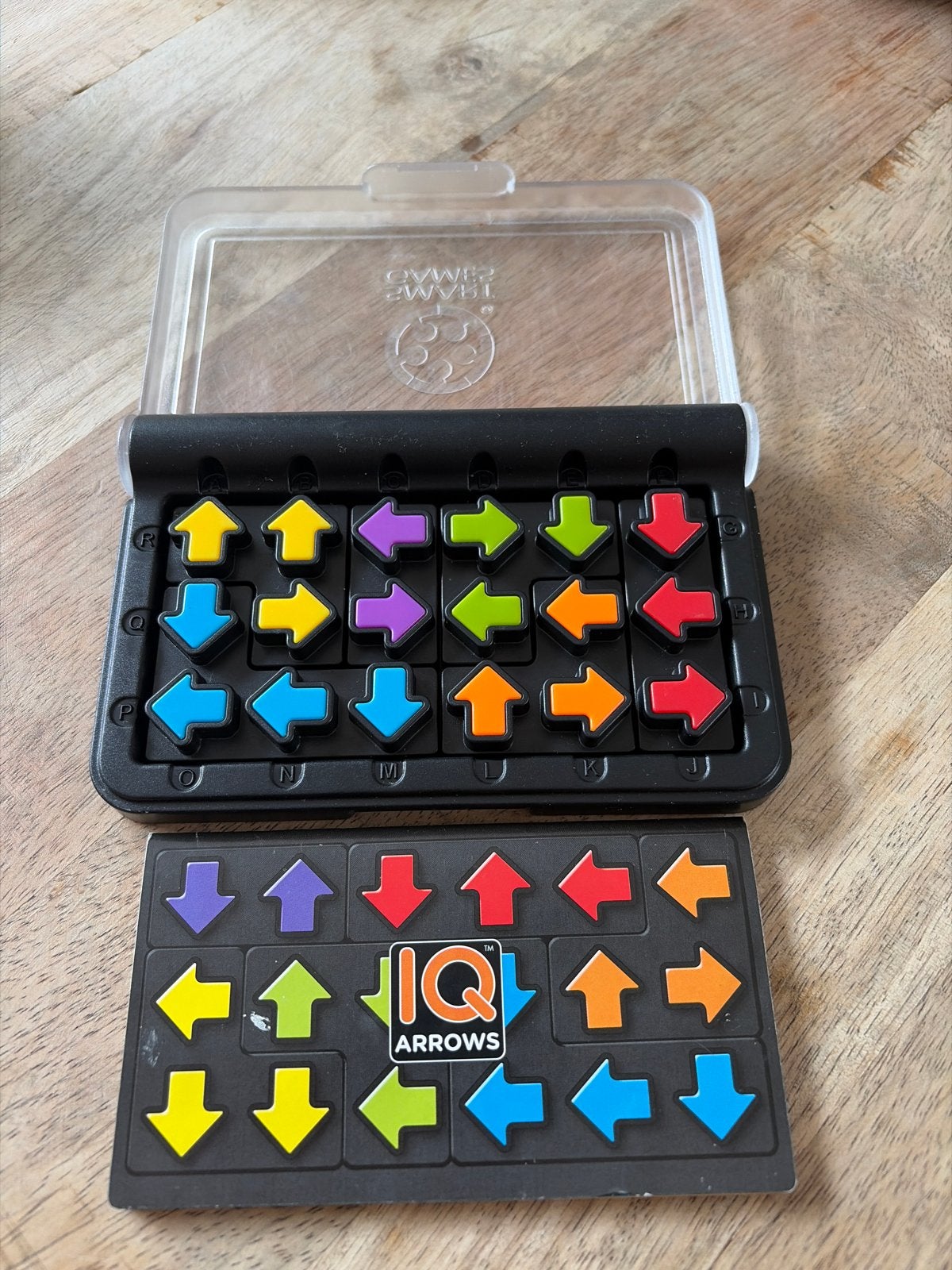 SmartGames IQ Arrows Puzzel, Hobby en Vrije tijd, Denksport en Puzzels, Ophalen of Verzenden, Zo goed als nieuw