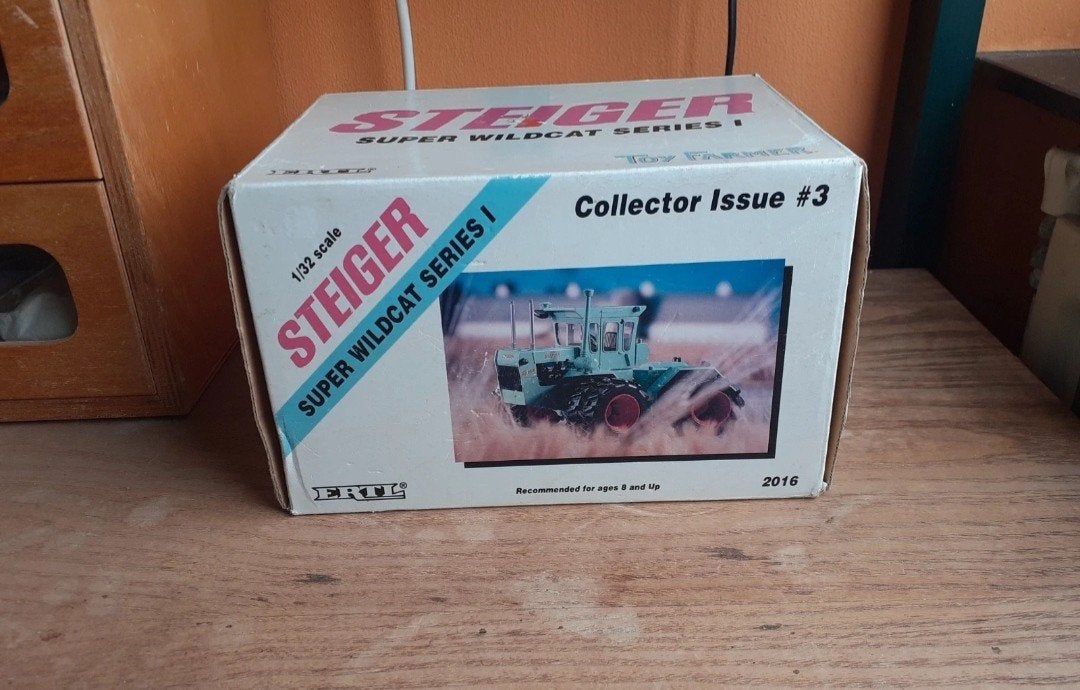 ERTL 1/32 steiger super wildcat tractor farmer 2016 box ONLY, Ophalen of Verzenden, Gebruikt, Overige merken